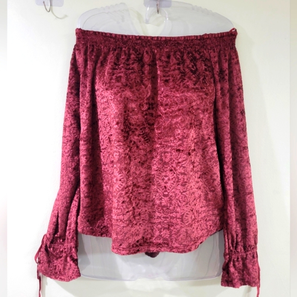 NWT CURVE APPEAL Off-Shoulder Velvet Top- Rich Burgundy W Tied Bell Sleeves